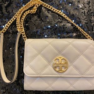 Tory Burch Willa Chain Wallet